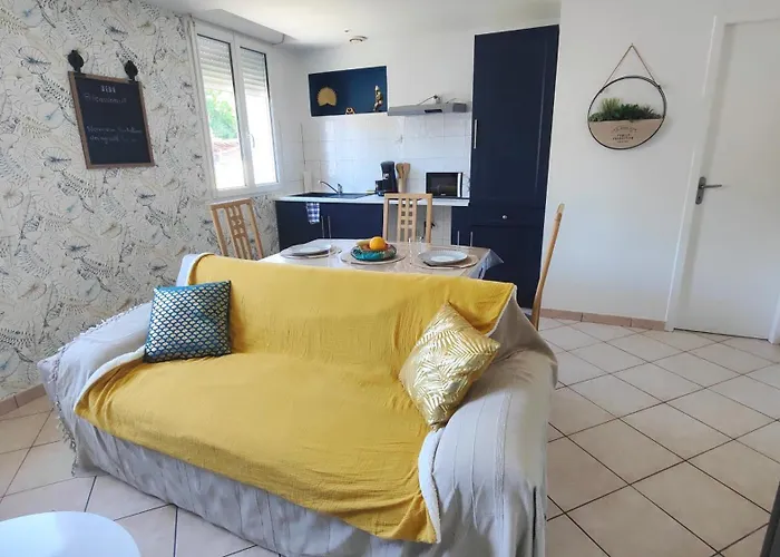 Le Refuge Bleu Et Or *