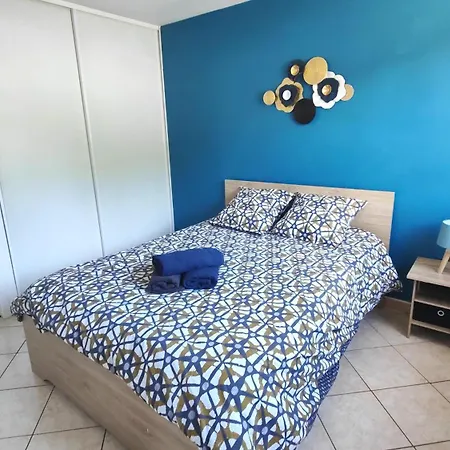 Apartmán Le Refuge Bleu Et Or Lurdy